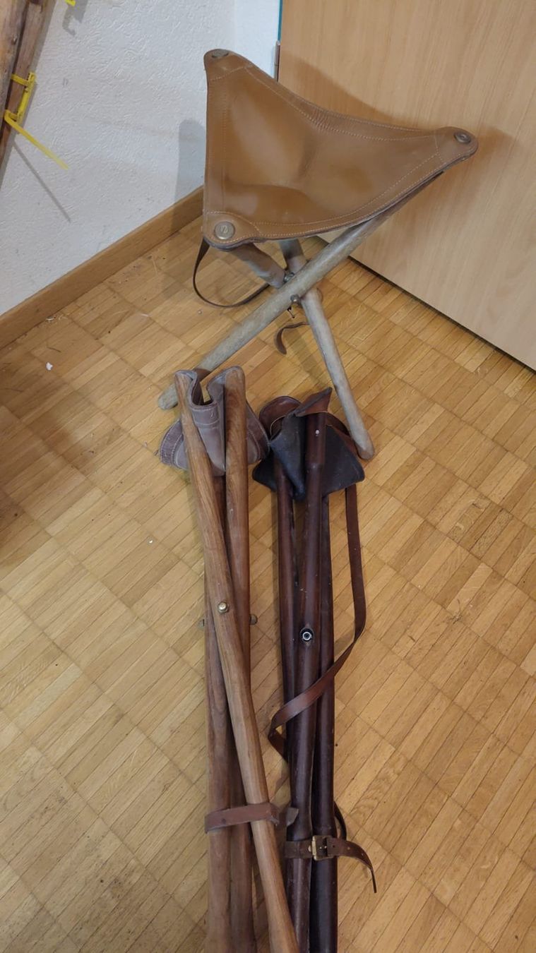 Sedie: 3 Stk. Jagdstühle klappbar – Usato da Oberhof venduto da pesu333 1