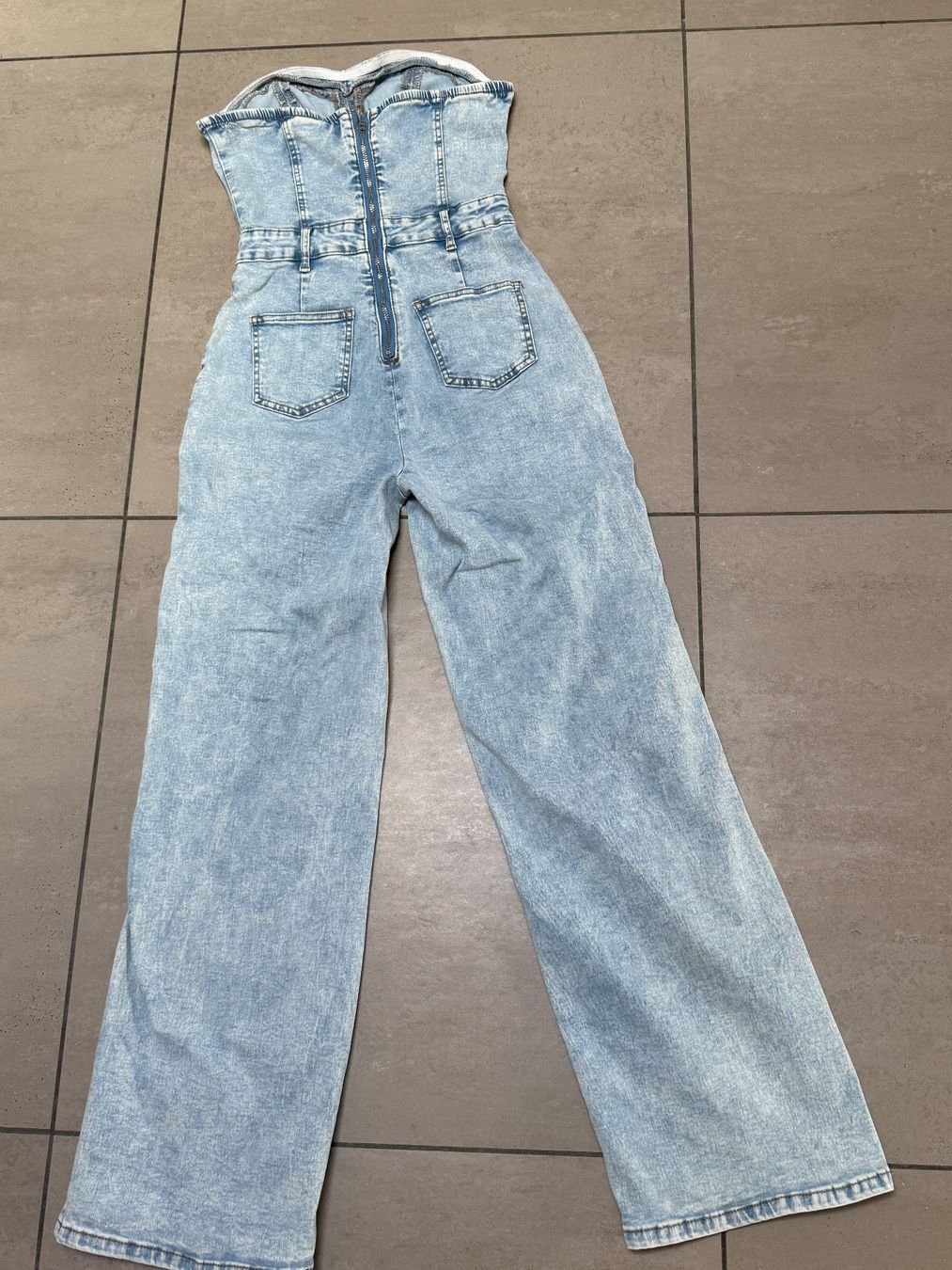 Shein Jumpsuits: Extravaganter Jeans Jumpsuit – Neu und originalverpackt aus Sigriswil von ck56 1