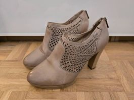Bottines en cuir Nero Giardini beige