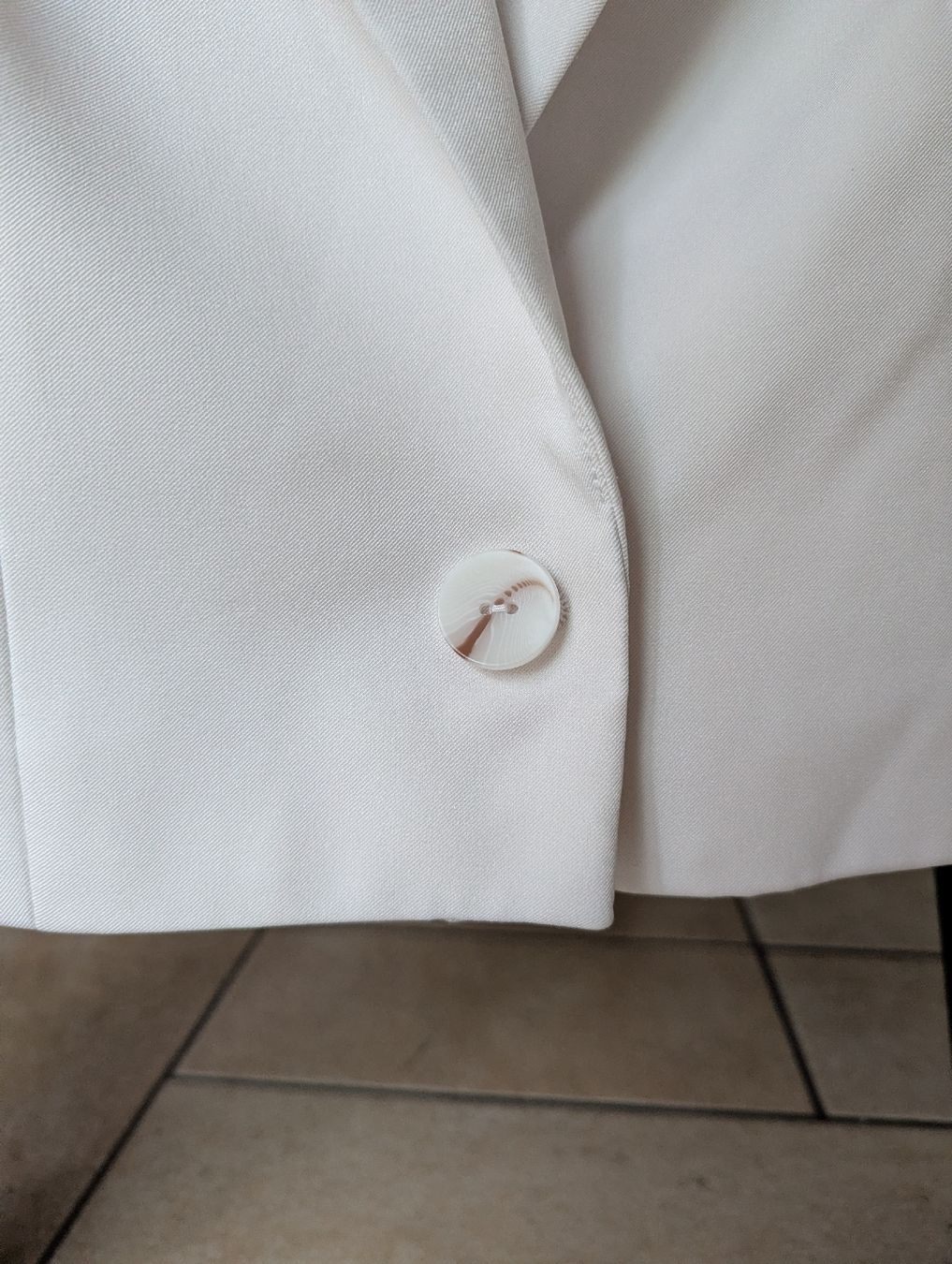 Vestes: Blazer Blanc taille S – Neuf (Voir description) à Saillon par vic_xny8 2