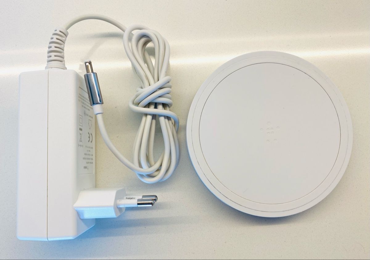 Belkin Ladegeräte: Special Edition Wireless Charging Pad – Neu (gemäss Beschreibung) aus Basel von phidelitas 8