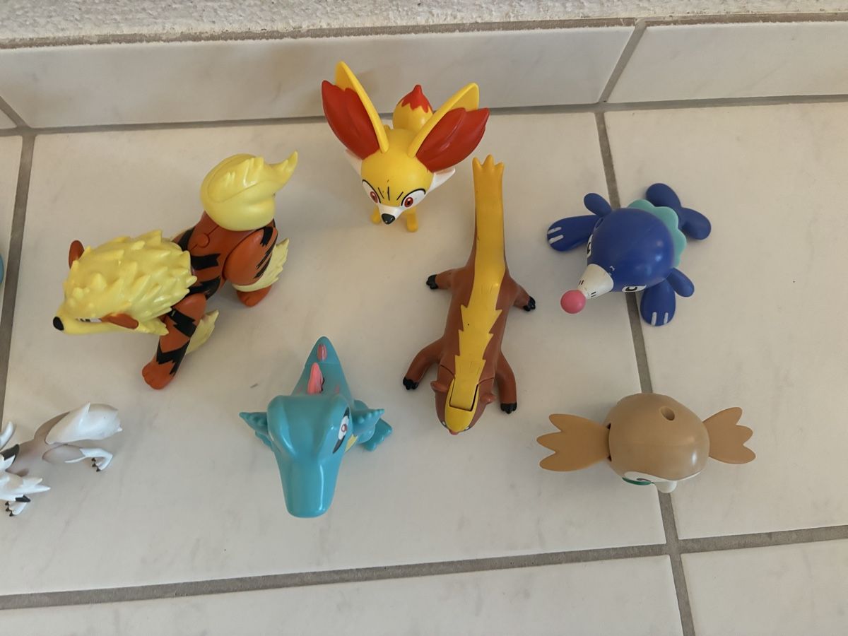 Pokémon Figuren: Diverse Pokémon Figuren – Gebraucht aus Uetikon am See von Winnieclaudia 4