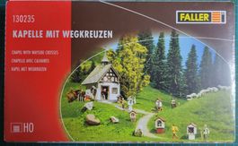 Faller 130285 "Kapelle mit Wegkreuzer"