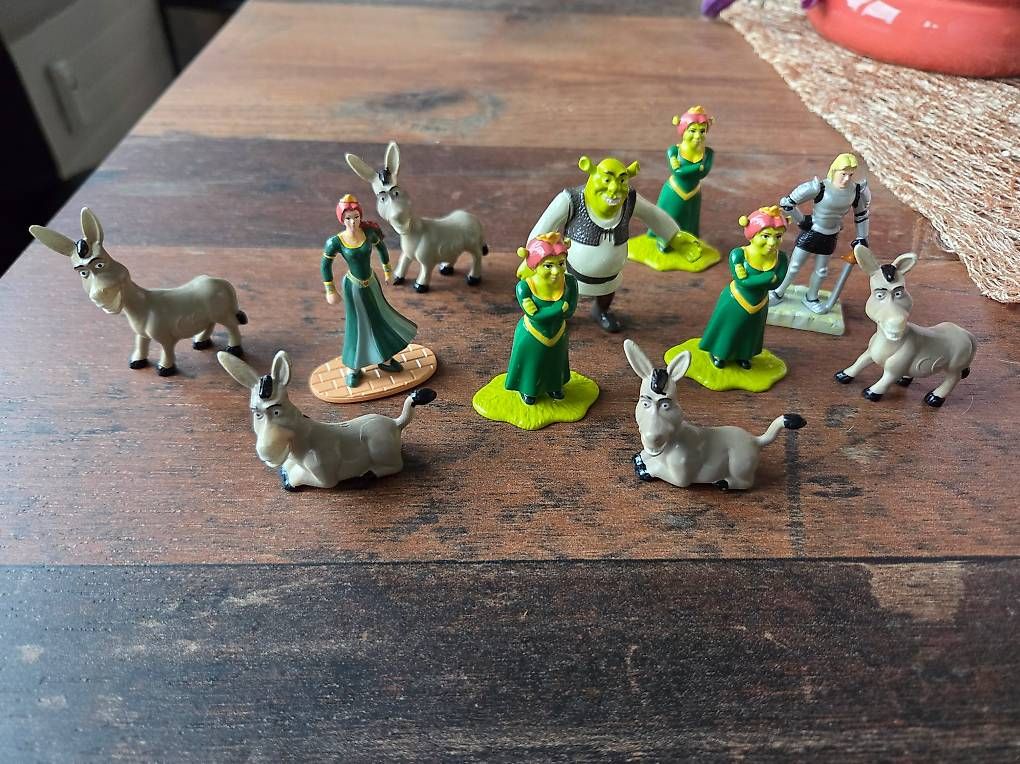 Statuette: Spongebob, Shrek und weitere Sammelfiguren – Usato da Basel venduto da mtu_gmj2 1