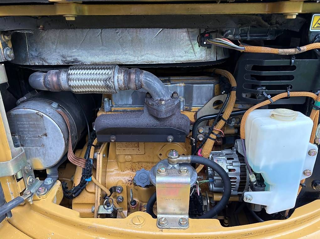 Caterpillar Escavatori: CAT 303C Bagger 3.5 To – Usato da Rothenthurm venduto da FHS6418 8