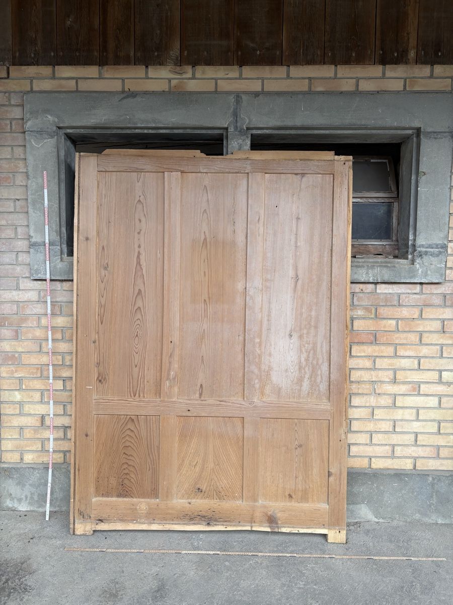Articles en bois: Antik-Holz-Vertäfelung – Défectueux à Gurbrü par Vogel027