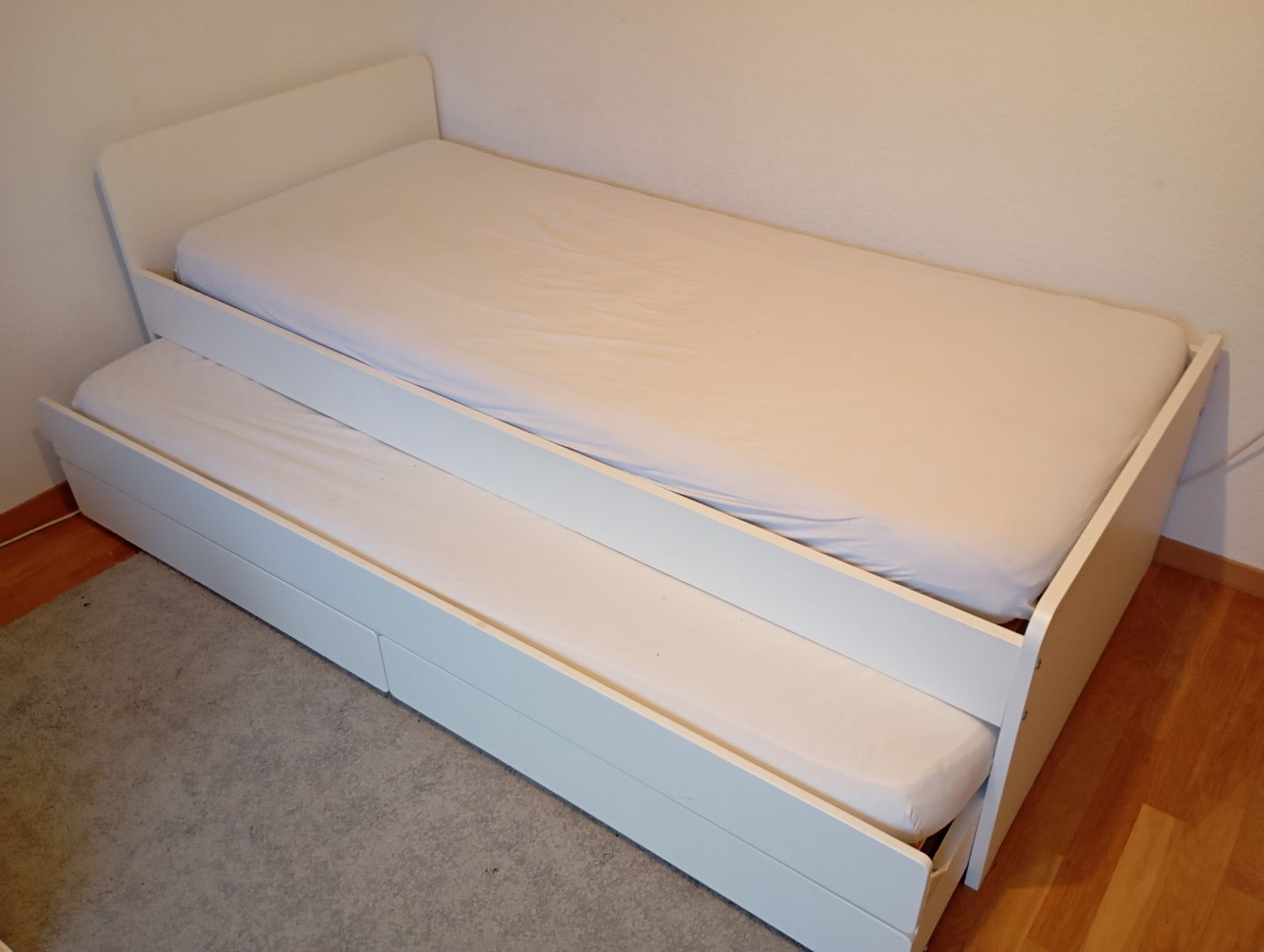 Ikea Betten: IKEA Einzelbett – Gebraucht aus Rüfenacht von hkt_6gjv