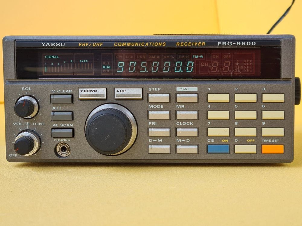 Yaesu FRG9600 60905MHz VHF/UHFScanner Kaufen auf Ricardo
