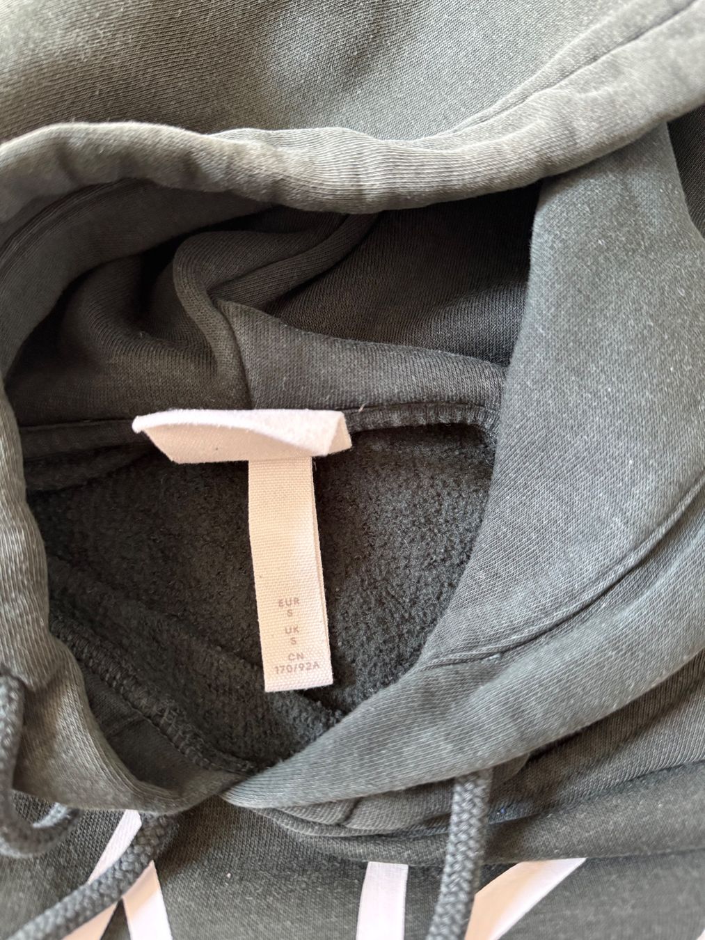 H&M Maglioni & Felpe: H&M Hoodie – Usato da Freienwil venduto da weberjoel 2