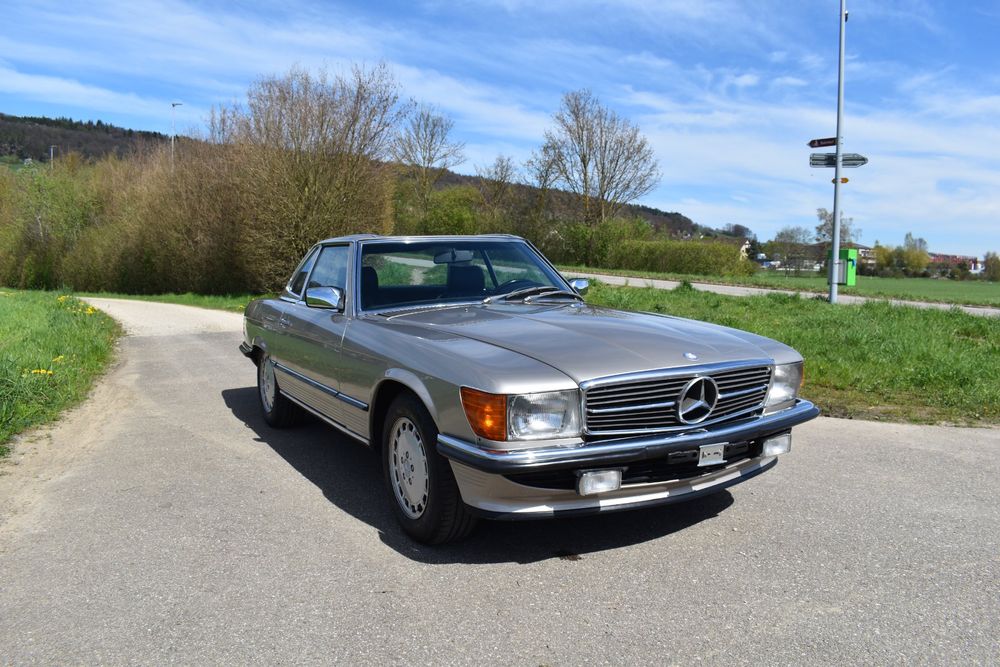 Mercedes 300 SL W 107