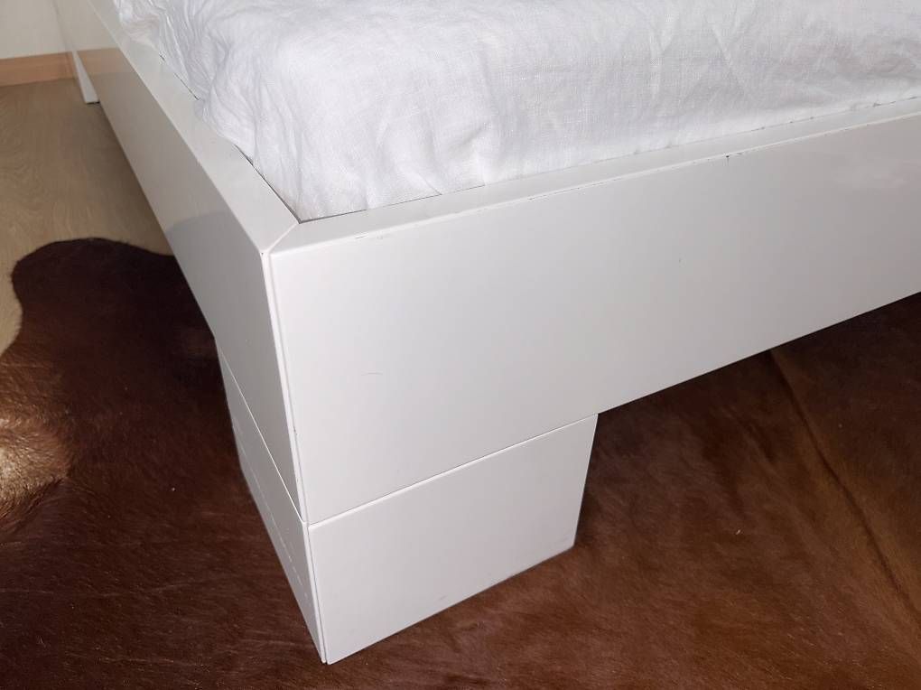 Lits: Bett 160cm mit Lattenrost – D'occasion à Muttenz par Michel.Bloch 3