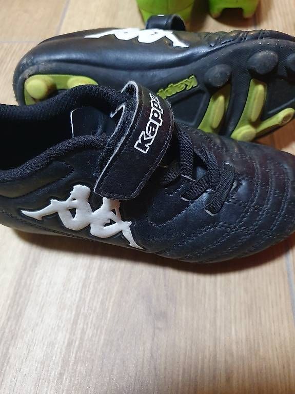 Scarpe per ragazzi: Chaussures foot 29-30-31 – Usato da Apples venduto da denissafrany 3