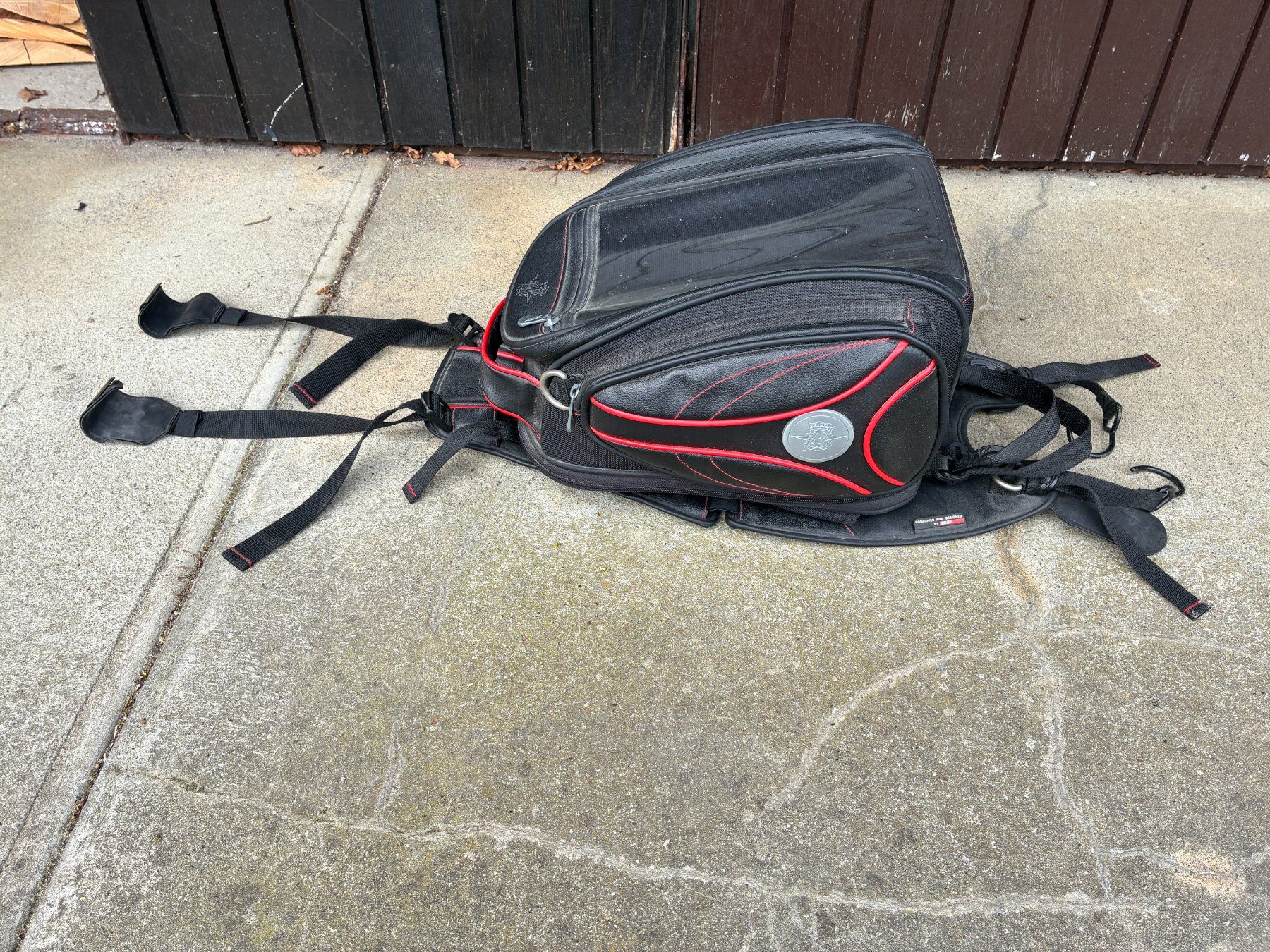 MV Agusta Zaini: MV Agusta Tankrucksack Original – Usato da Schwarzenberg LU venduto da StevFrei91