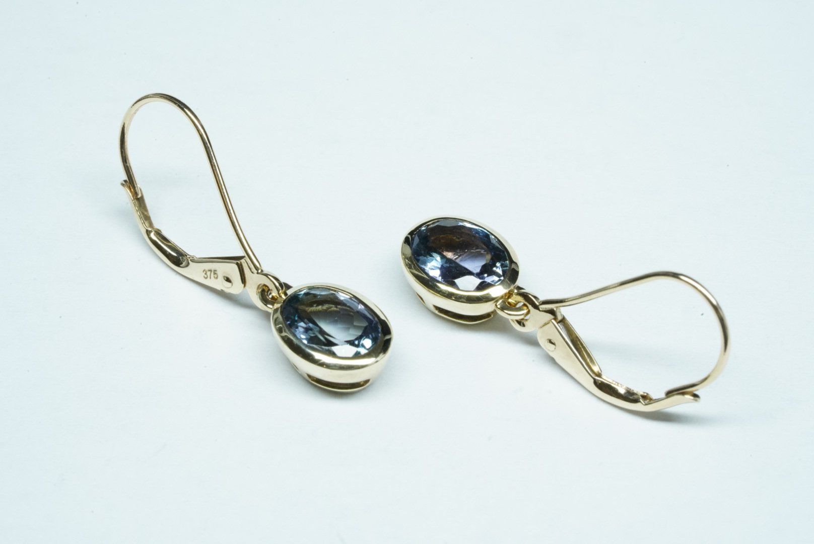 Ohrringe & -stecker: Ohrringe 9k Gelbgold mit Tansanit – Gebraucht aus Bülach von Re-Jewelled 4