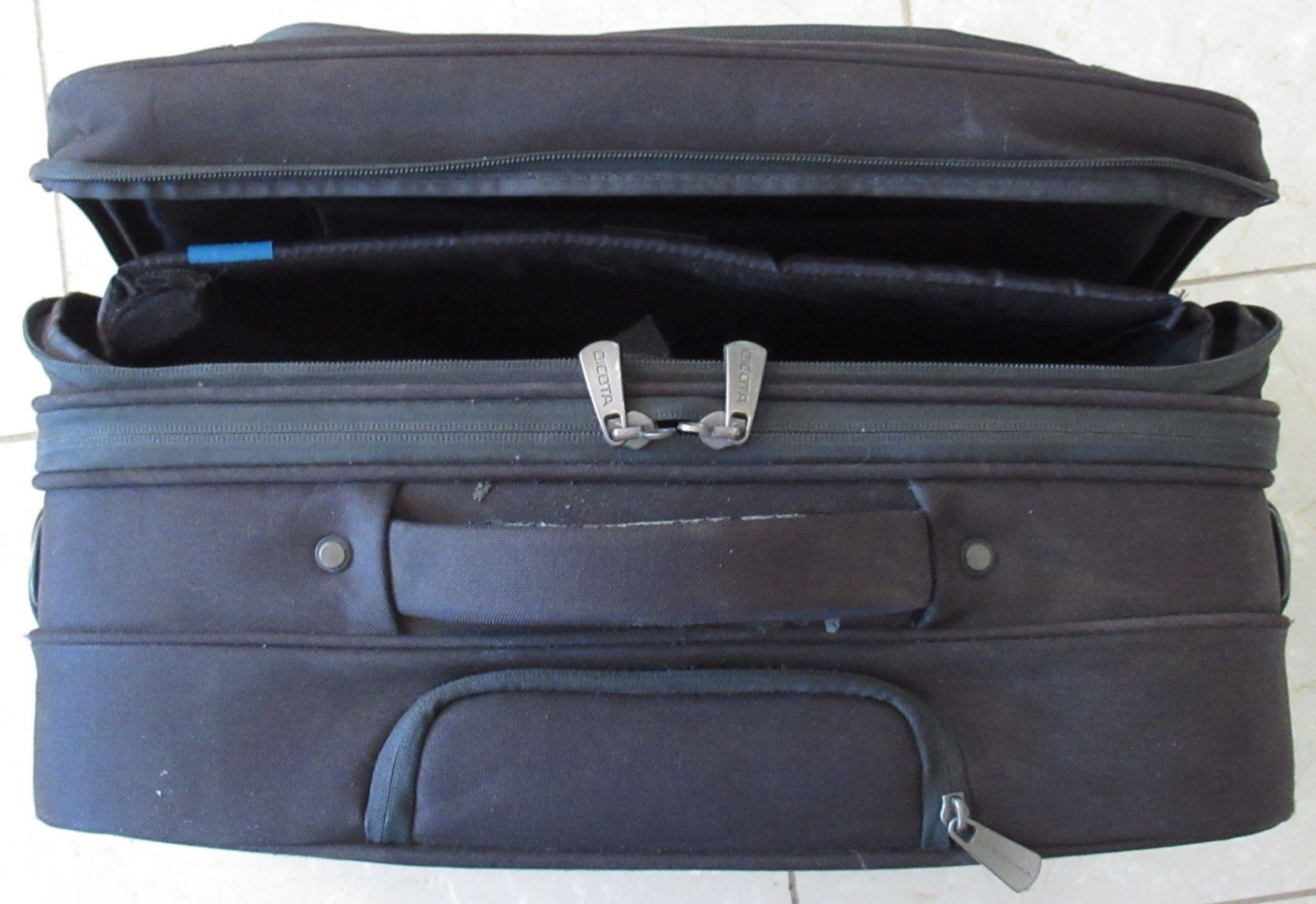 Valigie: original DICOTA ROLLKOFFER Laptoptasche – Usato da Lohn-Ammannsegg venduto da rrrikko 2