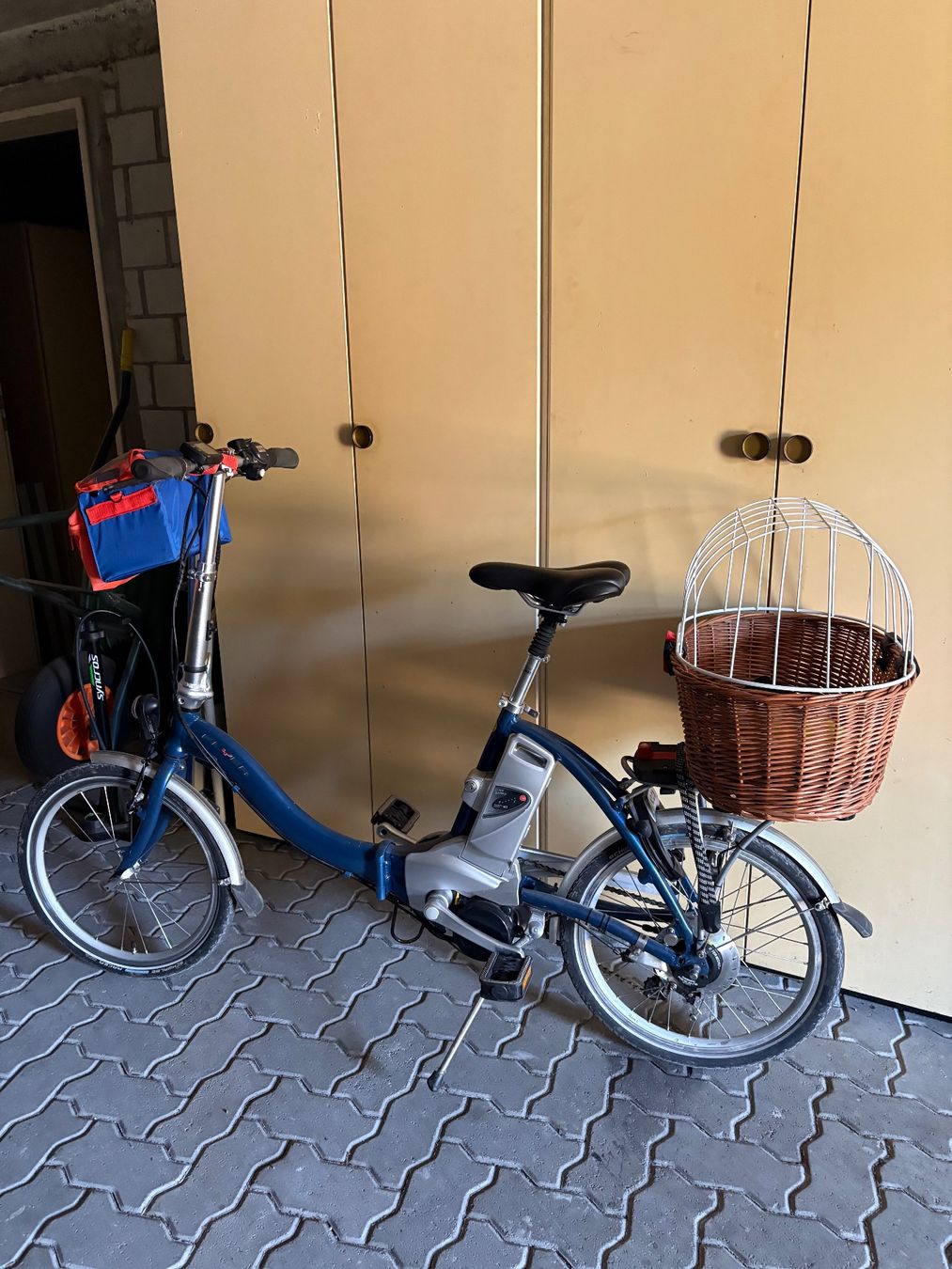 feldmeier e bike mountainbike FE 12T Refurbished E-Bike Gewicht:2850 Gramm Bergamont E-Horizon Sport 20 Category:Hollandrad_Smart Retro Scheinwerfer