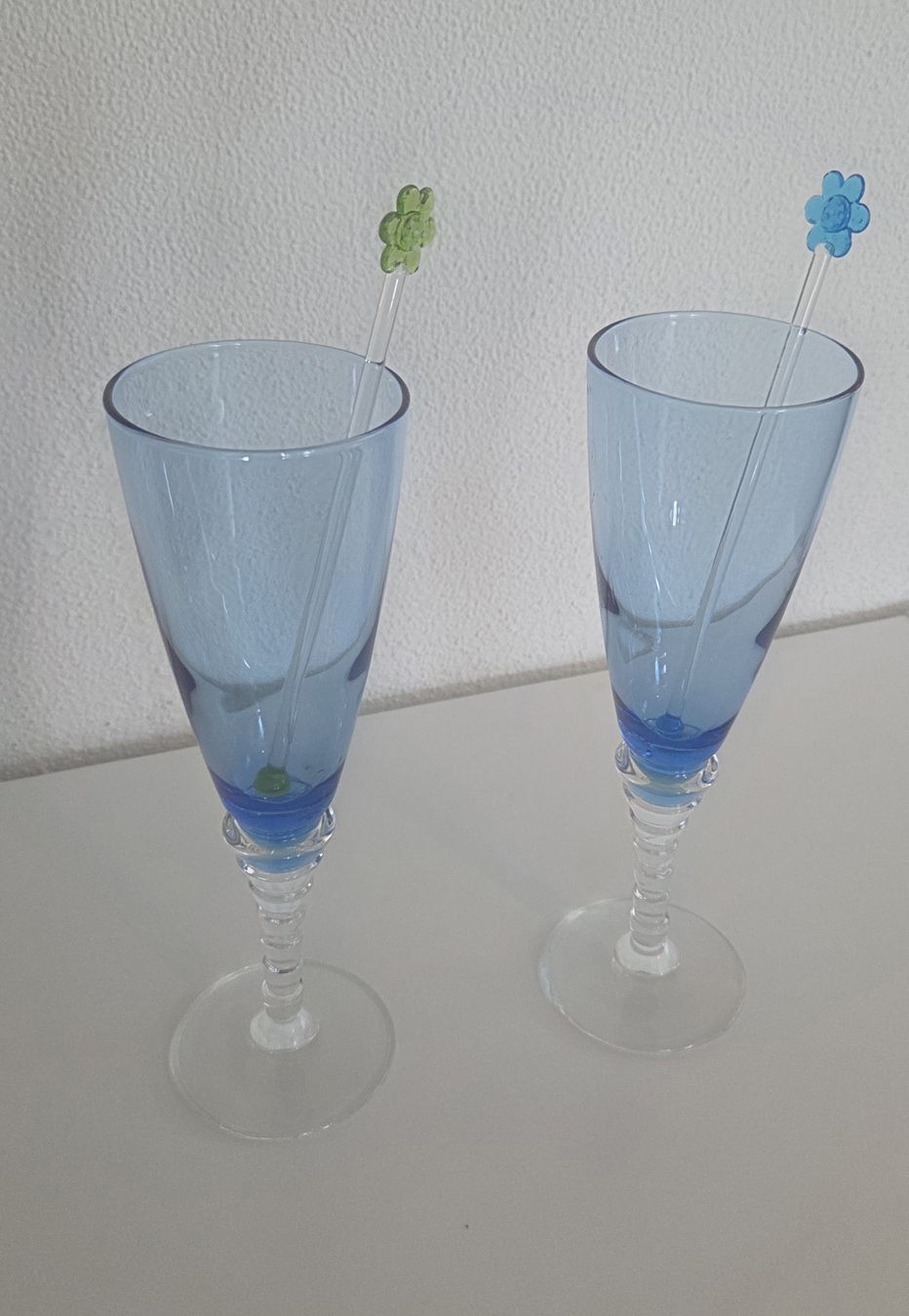 Gläser: Cocktail gläser – Gebraucht aus Luzern von Aloha_man 1