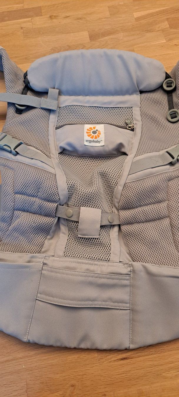 Ergo Baby Marsupi portabebè: Ergobaby Adapt Cool Air Mesh pearl grey – Usato da Müllheim Dorf venduto da Miss_suisse 1