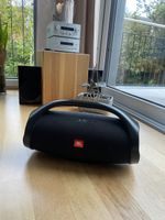 JBL Boombox mit Kabel