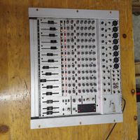 Behringer Eurorack MX 2004A 20 Channel Mixer