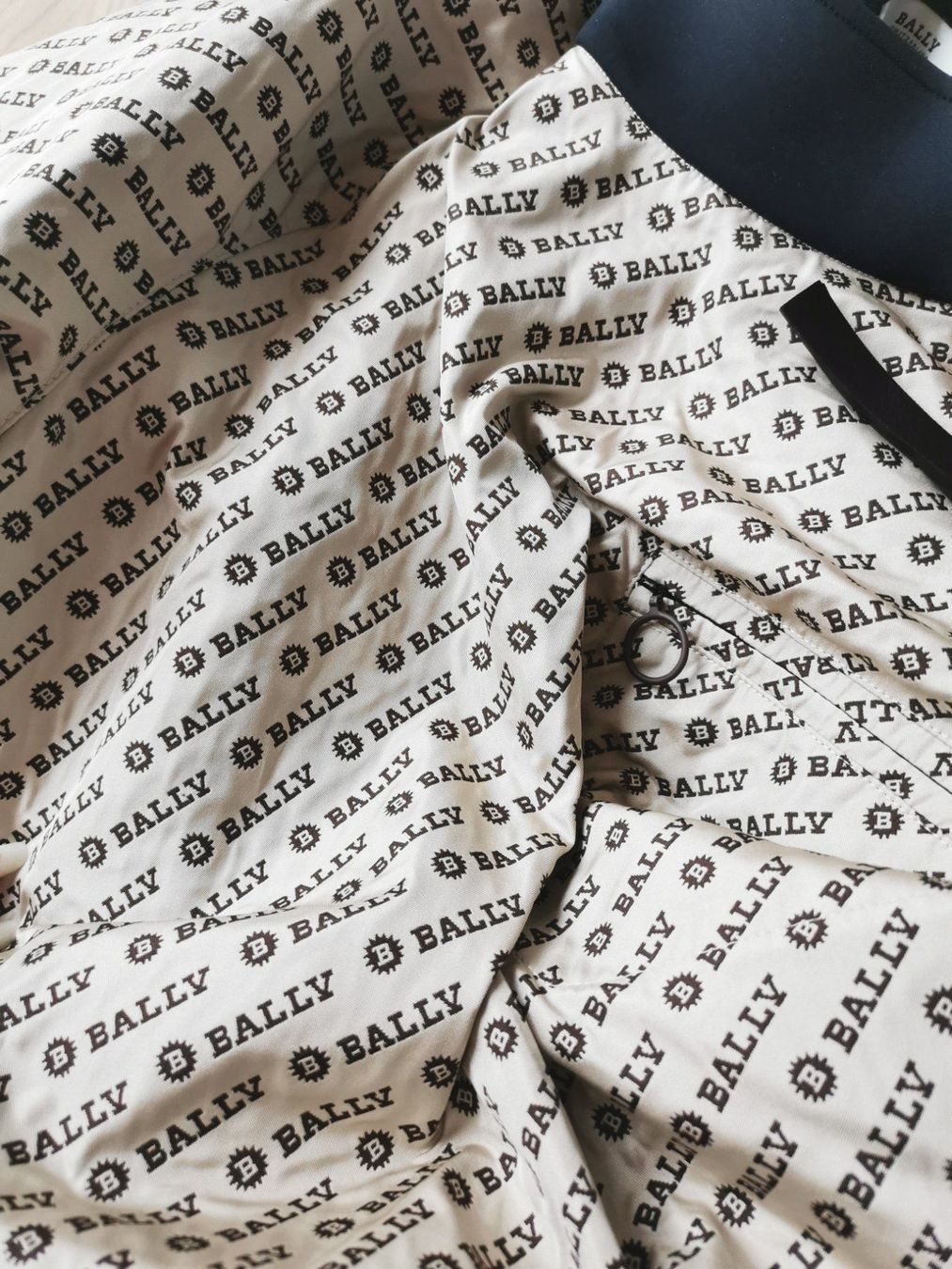 Vestes: Bally Windbreaker – D'occasion à Luzern par larissa_n 5