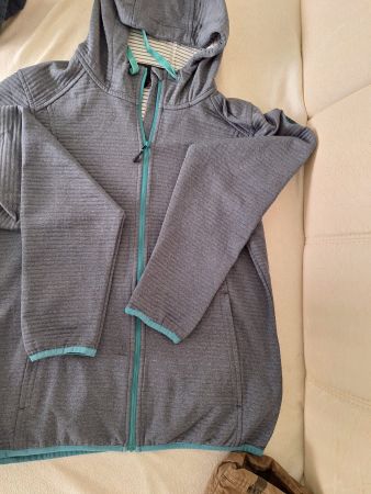Tolle Hoodie & Zipper "M"