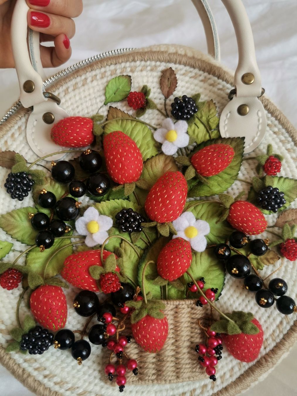 Borse da donna: Wunderschöne Sommertasche vom ukrainischen Designer – Nuovo e nell'imballaggio originale da Zollikon venduto da Oksana206