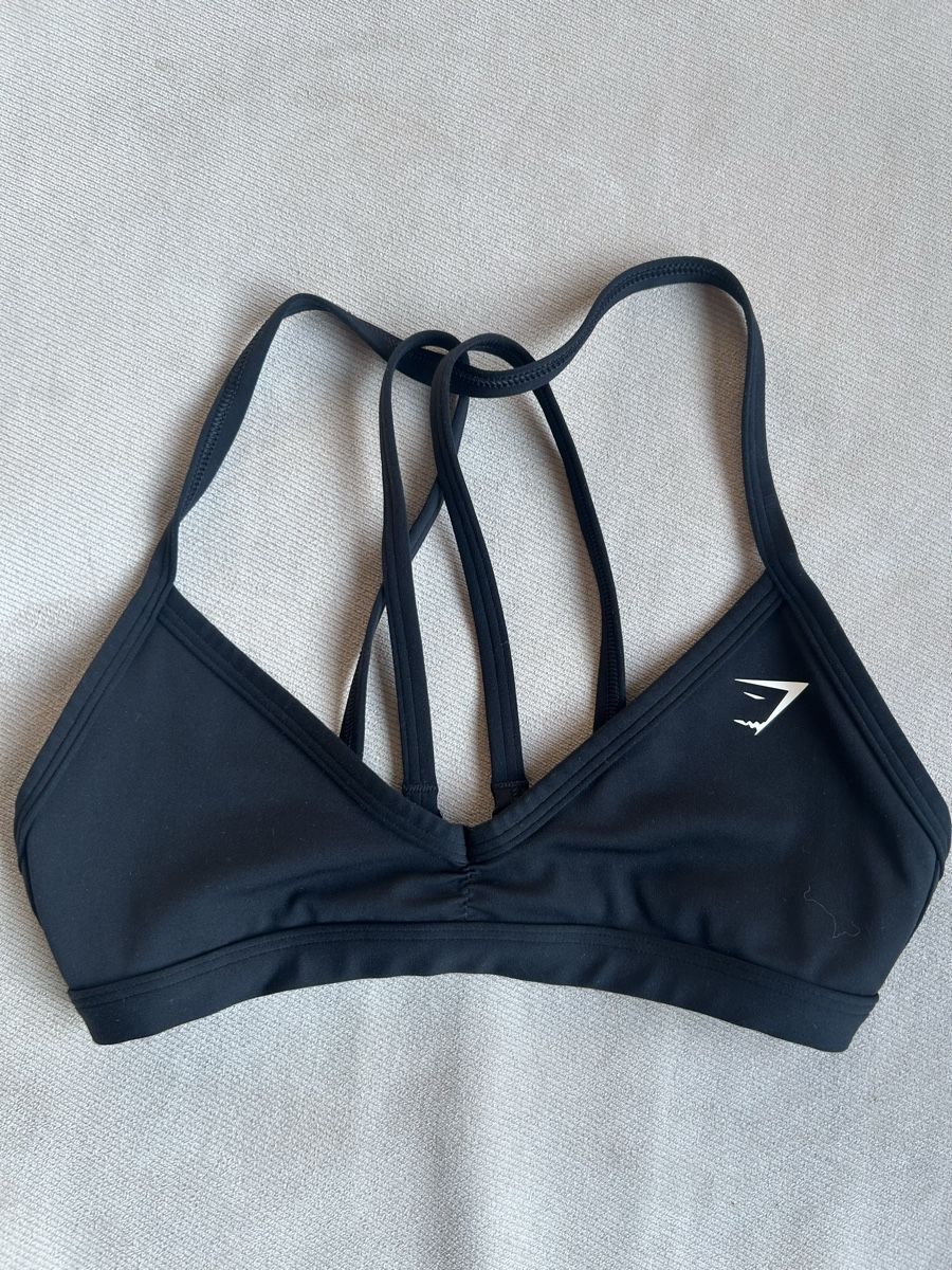 Gymshark Top: Gymshark top – Usato da Herrliberg venduto da sof_rk7l