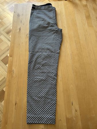 New Uniqlo pants, flower design, size M