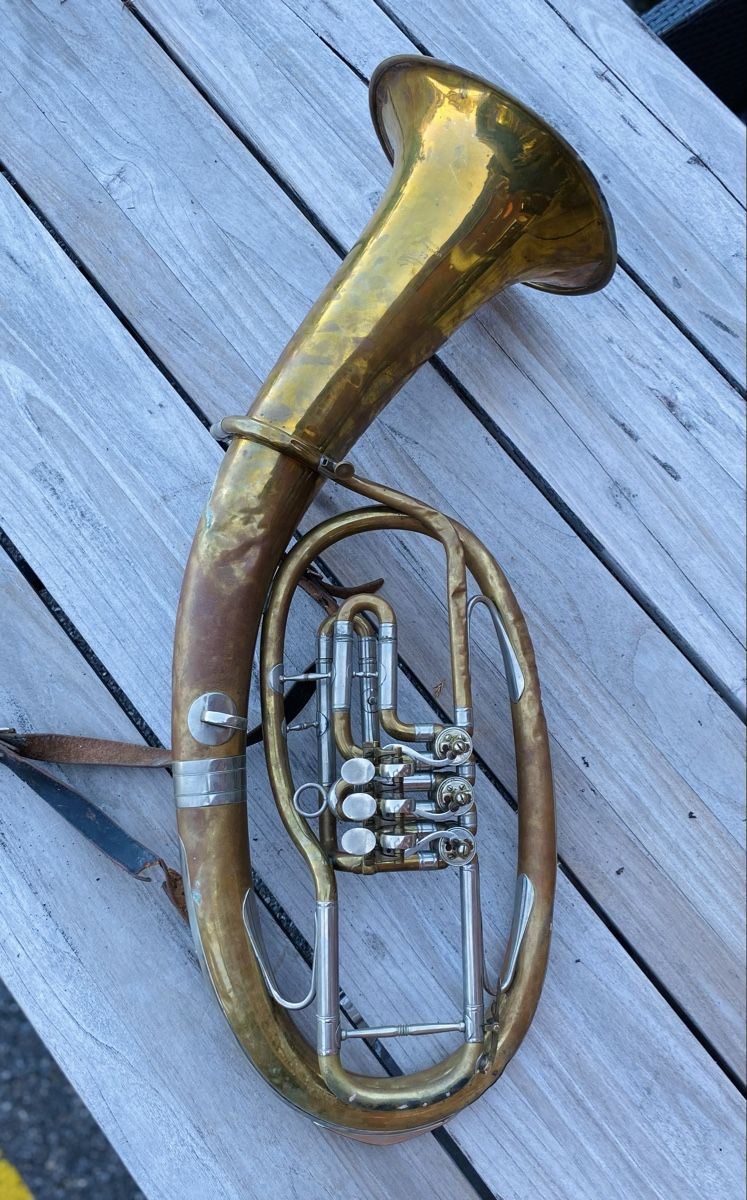 Strumenti musicali: Tenorhorn Giger Winterthur – Usato da Glattbrugg venduto da Pischte.Brockenhaus