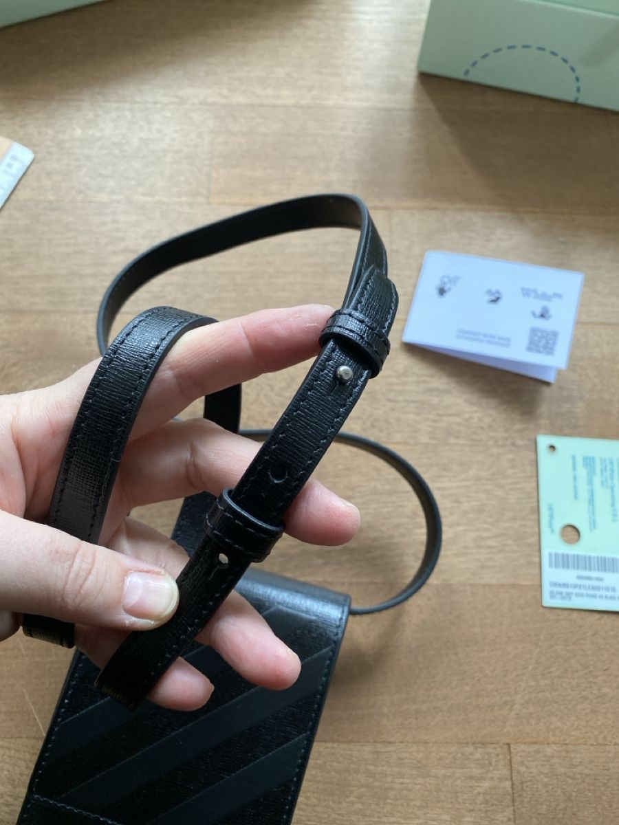 Off-White Borse: Off white - Leder Mobile Phone Tasche – Nuovo e nell'imballaggio originale da Thalwil venduto da Alice015 5