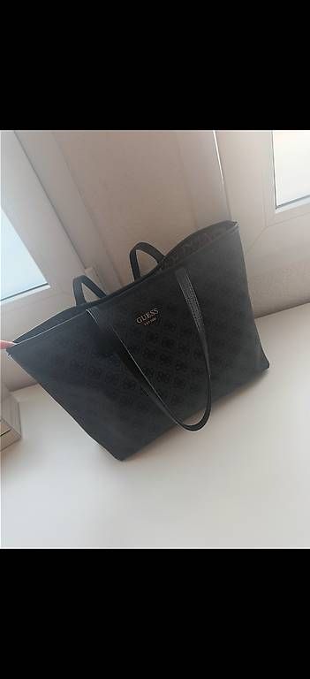 Guess Sacs femmes: Sac Guess – D'occasion à Porrentruy par eli_fqc6