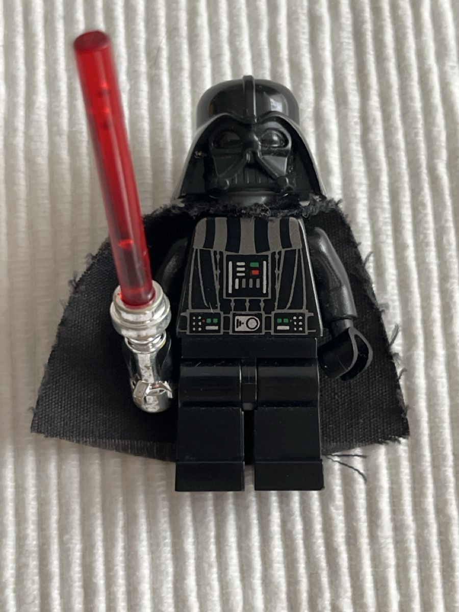 Lego Statuette: Lego Star Wars Figur Darth Vader – Usato da neuenhof venduto da cocoros
