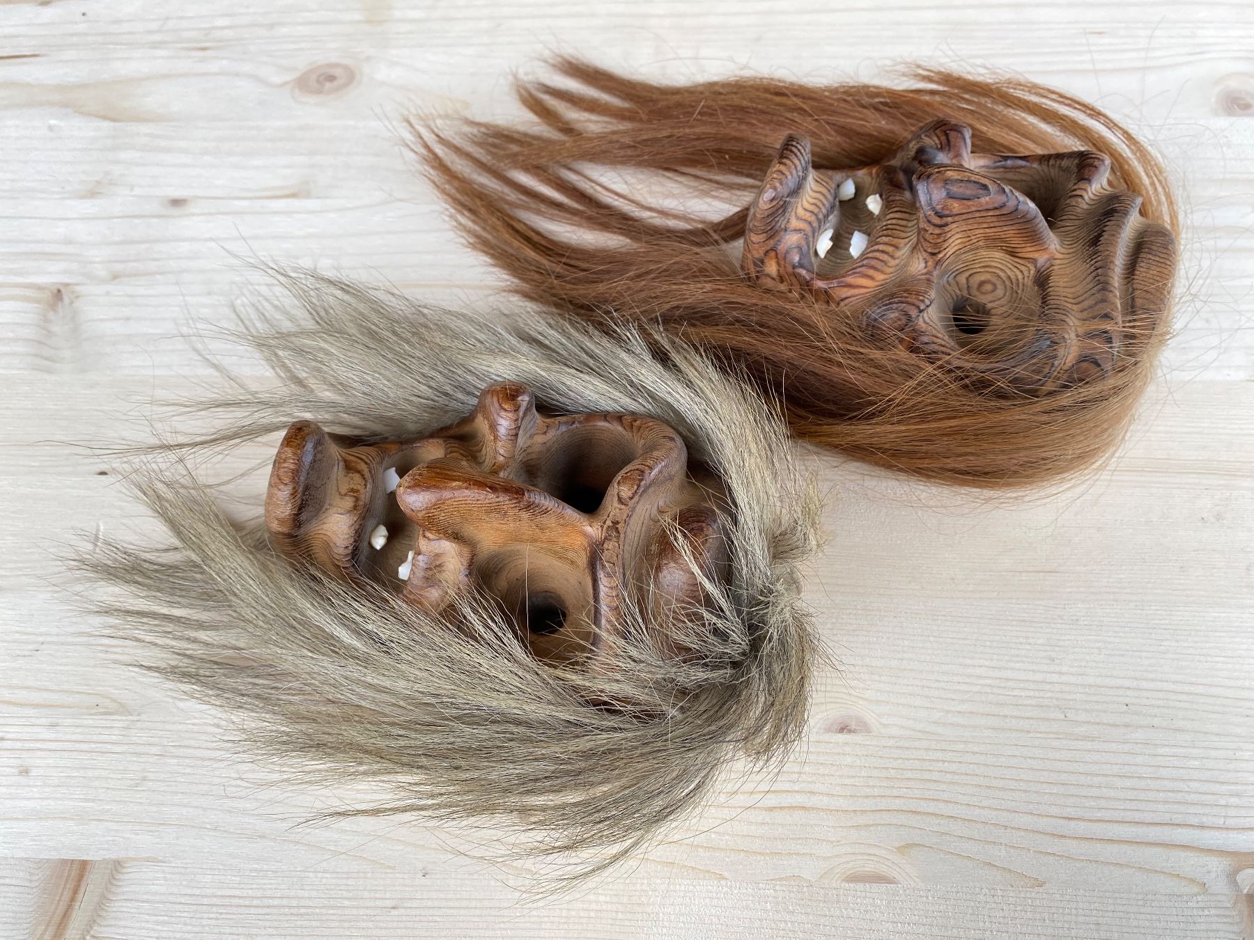 Sonstige Antiquitäten & Kunst: 2 sehr schöne alte Walliser Holzmasken – Gebraucht aus Feldbach von Olive1 4