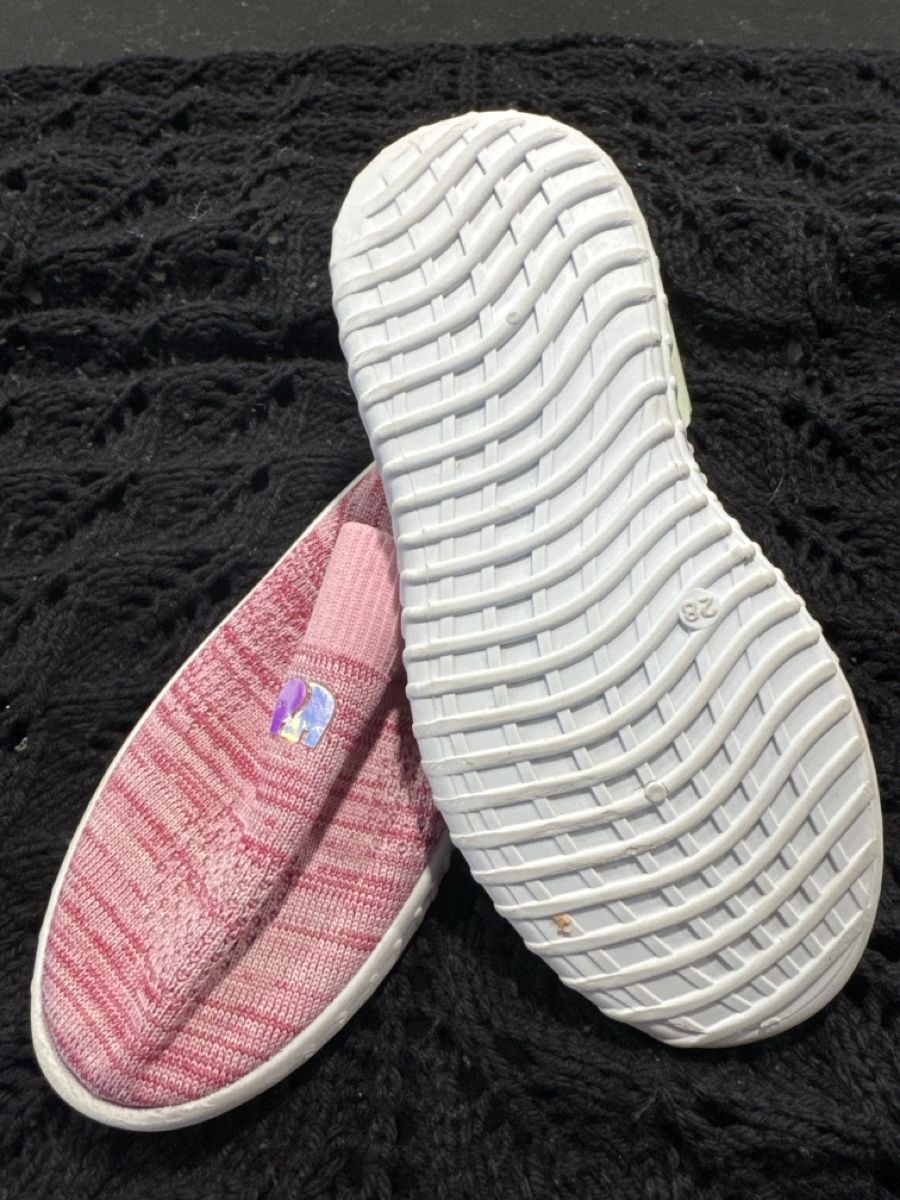 Elefanten Scarpe per ragazze: Rosa Elefanten Schuhe, Grösse 28 – Usato da Grabs venduto da Shelly_87 1