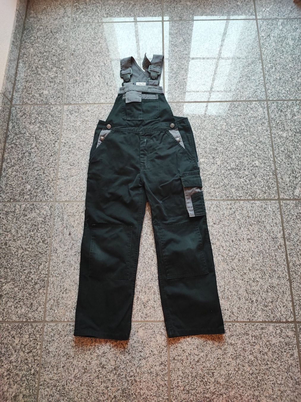 Pantalons: Arbeitshose Engel Gr. 128 – D'occasion à Grabs par Margelchopf1
