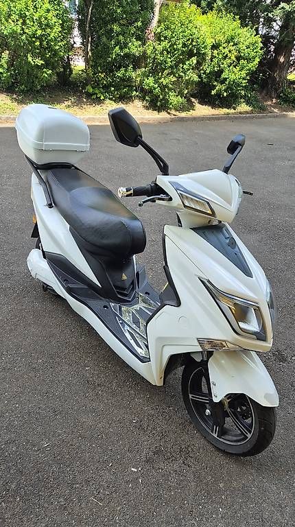 Veicoli elettrici: MUSS WEG E-Roller 45km/h nur 1500km – Usato da Fahrweid venduto da ako_kj6k