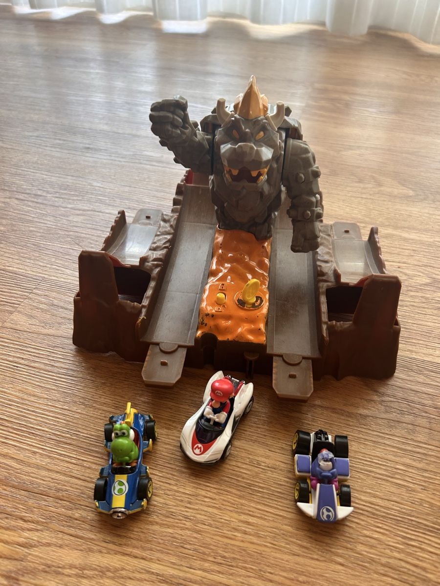 Hot Wheels Jouets: Hot Wheels Mario Kart Bahn – D'occasion à Udligenswil par bab_bl8w 1
