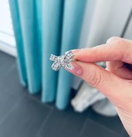 Wunderschöner Ring Schleife