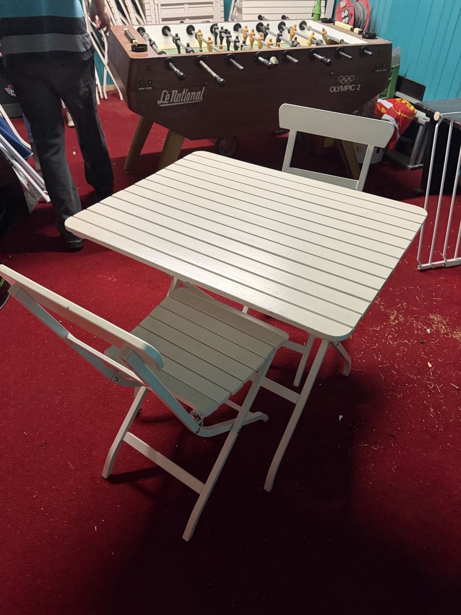 Ikea Set de table et chaises: Gartentisch mit 2 Stühlen weiss gebraucht – D'occasion à Hergiswil NW par bar_55lf 5