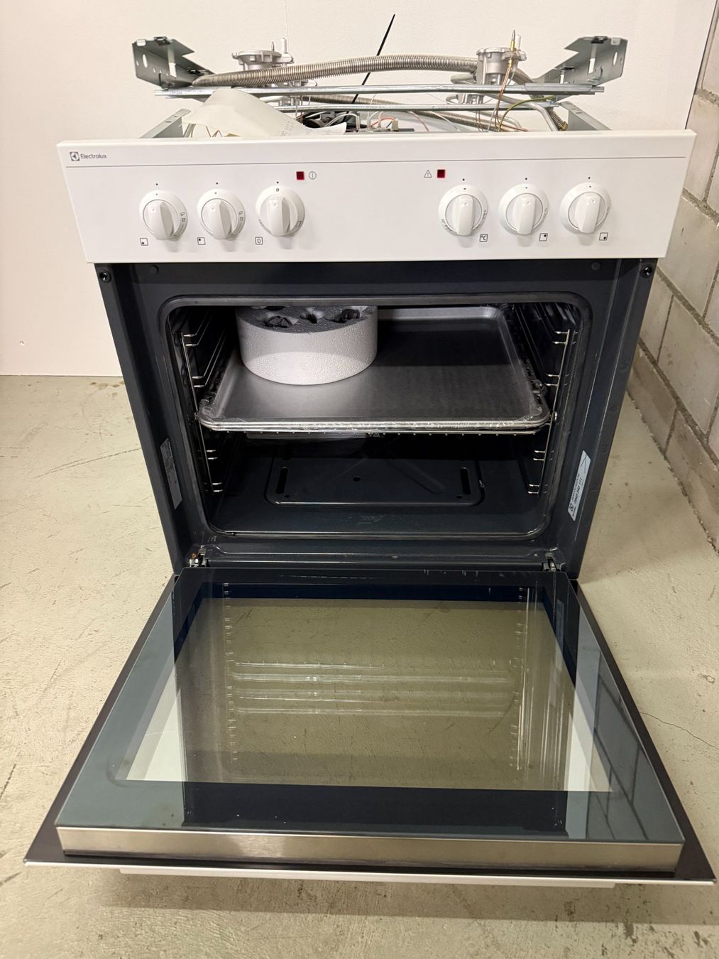 Electrolux Cucine: Electrolux Herd GHL3046WE - Top Zustand. – Nuovo (secondo la descrizione) da St. Gallen venduto da VISIO_Haushalt_AG 1