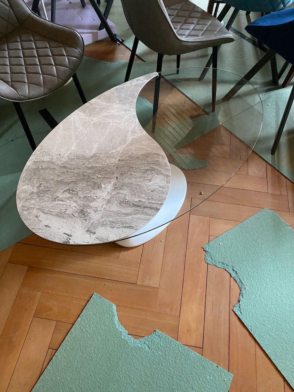 Tavoli: Designer Salontisch - Marmoropti & Glas/Modern / NEU – Nuovo (secondo la descrizione) da Liestal venduto da dev_qcm9 1