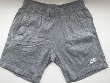 Short Nike gris