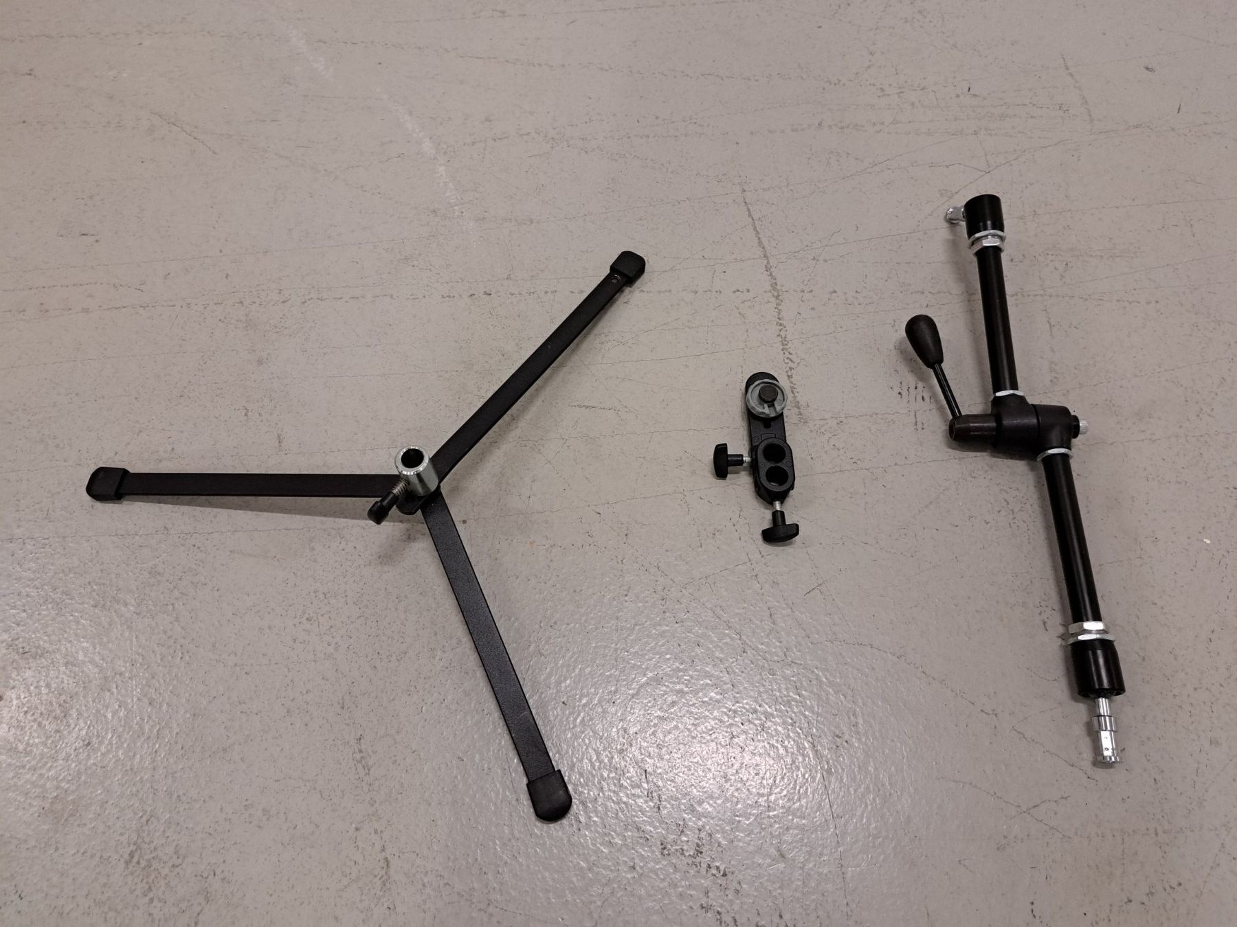 Manfrotto Altri Accessori: Magic Arm Manfrotto MA143 dreiteilig – Usato da Embrach venduto da lichttechnik 4