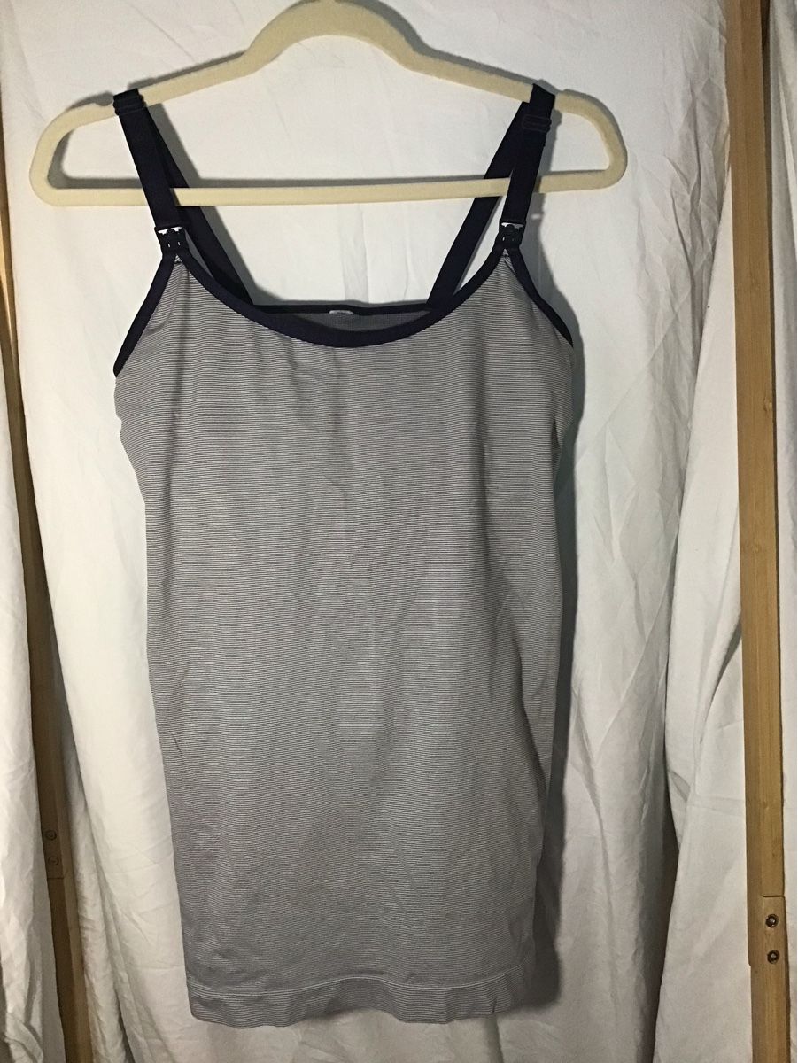 Top: Umstandsshirt mit BH Grösse M – Usato da Eschlikon TG venduto da little.dove
