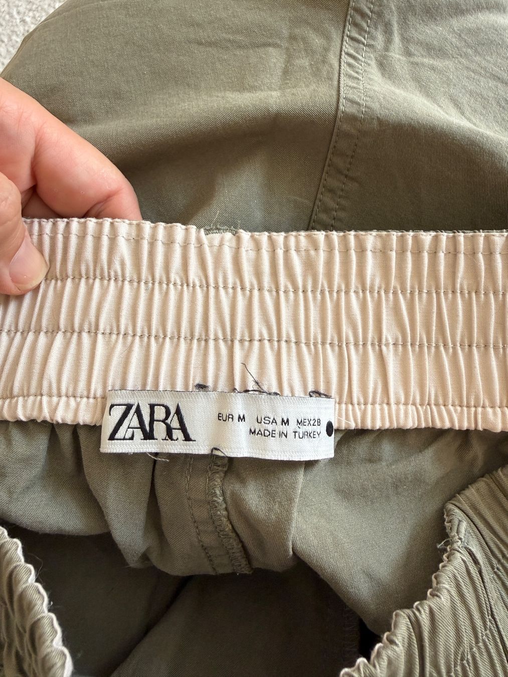 Zara Pantaloni: Bermudas – Usato da Küsnacht ZH venduto da nat_m97w 2