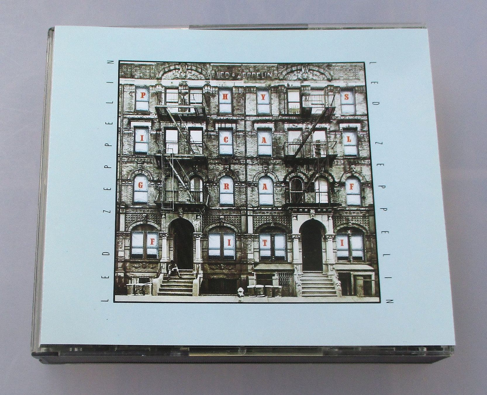 CD: LED ZEPPELIN - Physical Graffiti 2-CD Fatbox – Usato da Wattwil venduto da Muriel11