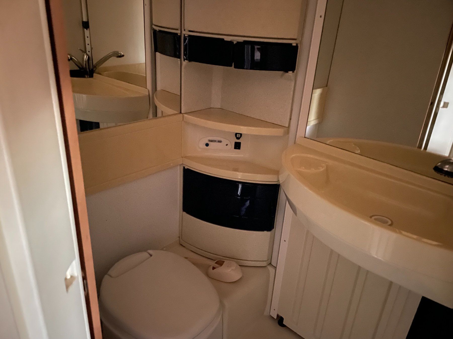 Hymer Veicoli da campeggio: Hymer Fiat – Usato da Amriswil venduto da Roman15 2