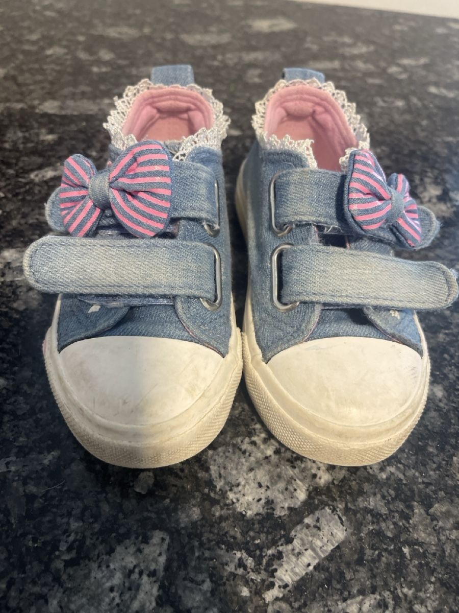 Dosenbach Scarpe per ragazze: Sneakers Gr. 25 – Usato da Suhr venduto da RIE83