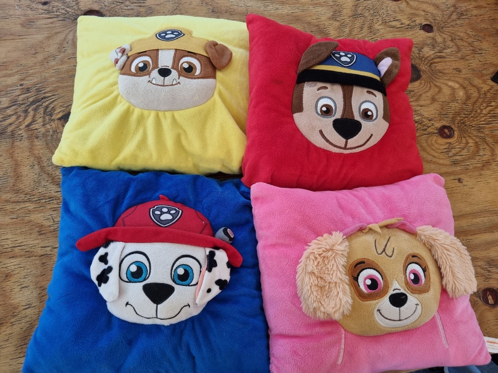 Cuscini: Paw Patrol Kissen – Usato da Basel venduto da and_m5k5